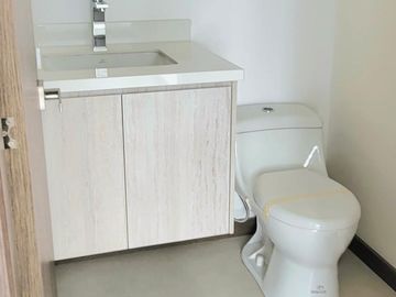 VENTA DEPARTAMENTO 2 DORMITOTIOS 85m² , a estrenar, Quito tenis. G.Be_AQT