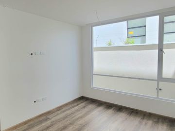 VENTA DEPARTAMENTO 2 DORMITOTIOS 85m² , a estrenar, Quito tenis. G.Be_AQT