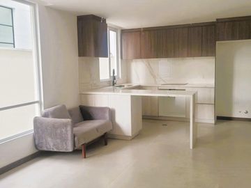 VENTA DEPARTAMENTO 2 DORMITOTIOS 85m² , a estrenar, Quito tenis. G.Be_AQT