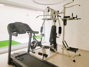 VENTA DEPARTAMENTO 2 DORMITOTIOS 85m² , a estrenar, Quito tenis. G.Be_AQT