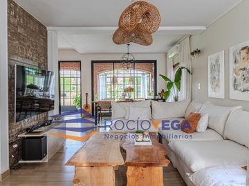 Casa en  venta  en Barrio San Patricio, Moreno