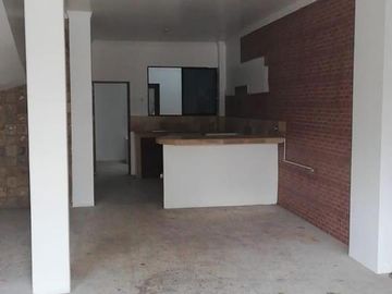 CASA EN VENTA EN CIUDADELA EL GUAYACAN, QUEVEDO