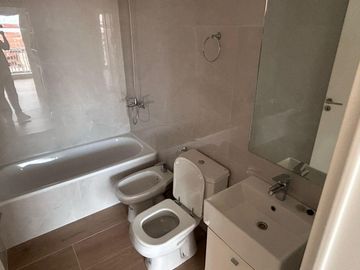 Venta.  Departamento 1  ambiente. Full Amenities, Balcón terraza. San Cristobal