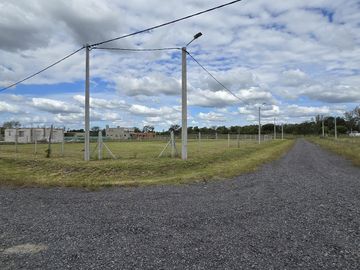 Venta Terreno en barrio las acacias, exaltacion de la cruz.