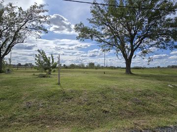 Venta Terreno en barrio las acacias, exaltacion de la cruz.