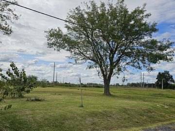 Venta Terreno en barrio las acacias, exaltacion de la cruz.