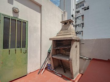 COCHERA CUBIERTA LUMINOSO COMEDOR DIARIO LAVADERO TOILETTE APTO CRÉDITO, DEPARTAMENTO ALMAGRO VENTA