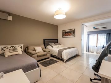 APTO CREDITO* VILLA BELGRANO 4 DORM.  RECICLADA