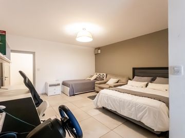 APTO CREDITO* VILLA BELGRANO 4 DORM.  RECICLADA