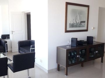 Muy lindo Departamento en venta con cochera en Olivos .- Vías / Maipú
