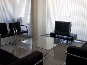 Muy lindo Departamento en venta con cochera en Olivos .- Vías / Maipú
