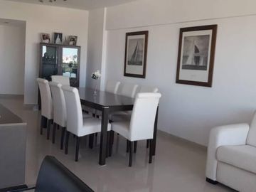 Muy lindo Departamento en venta con cochera en Olivos .- Vías / Maipú