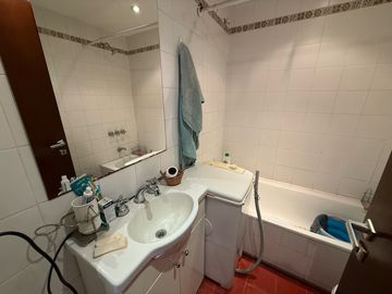 Casa en  venta para reciclar en barrio privado La Barra Village, excelente acceso desde panamericana