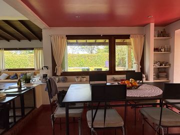 Casa en  venta para reciclar en barrio privado La Barra Village, excelente acceso desde panamericana