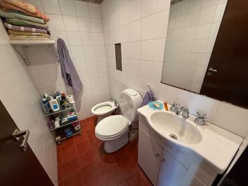 Casa en  venta para reciclar en barrio privado La Barra Village, excelente acceso desde panamericana