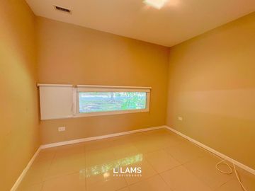 En Venta - Casa 5 ambientes con quincho - Barrio Privado Rumencó - Apto credito