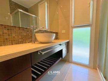 En Venta - Casa 5 ambientes con quincho - Barrio Privado Rumencó - Apto credito