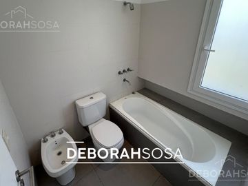 Casa al Agua en Alquiler - 6 amb con Pileta Barrio El Cantón Zona Norte Escobar