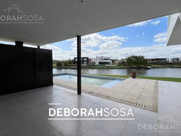 Casa al Agua en Alquiler - 6 amb con Pileta Barrio El Cantón Zona Norte Escobar