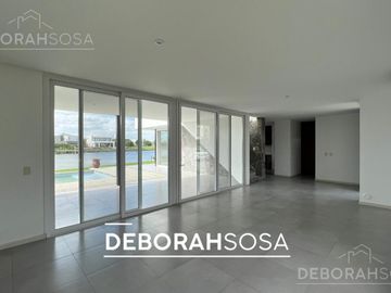 Casa al Agua en Alquiler - 6 amb con Pileta Barrio El Cantón Zona Norte Escobar