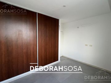 Casa al Agua en Alquiler - 6 amb con Pileta Barrio El Cantón Zona Norte Escobar