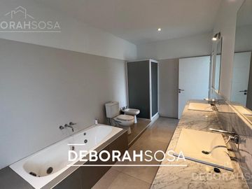 Casa al Agua en Alquiler - 6 amb con Pileta Barrio El Cantón Zona Norte Escobar