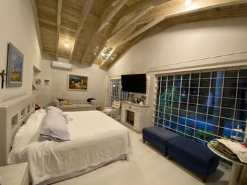 Casa en Venta en Balvanera Polo, Country Club - Espectacular Residencia