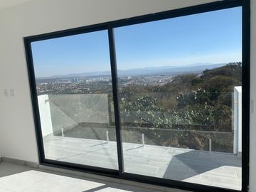 Casa en Venta en Gran Reserva Juriquilla con hermosa vista al lago, Roof Garden