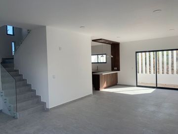 Casa en Venta en Gran Reserva Juriquilla con hermosa vista al lago, Roof Garden