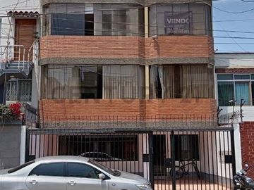 Iluminado Departamento en Venta en la mejor zona de Surquillo