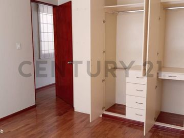 Iluminado Departamento en Venta en la mejor zona de Surquillo