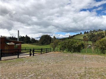 HACIENDA 25 HECTAREAS EN LA MEJOR ZONA DE MACHACHI