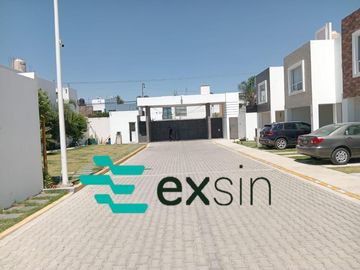 Casa en San Juan Cuautlancingo Centro