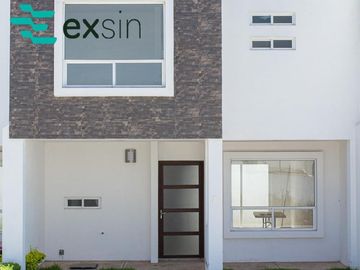 Casa en San Juan Cuautlancingo Centro