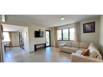 Venta Amplio Apartamento de 3 recámaras, River Valley
