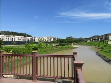 En Venta Apartamento de 3 recámaras en River Valley, Panamá Pacífico