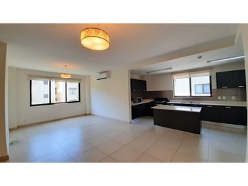 En Venta Apartamento de 3 recámaras en River Valley, Panamá Pacífico