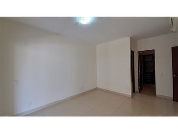 En Venta Apartamento de 3 recámaras en River Valley, Panamá Pacífico