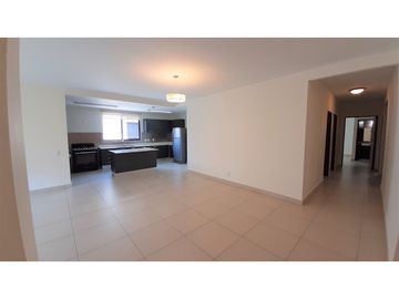 En Venta Apartamento de 3 recámaras en River Valley, Panamá Pacífico