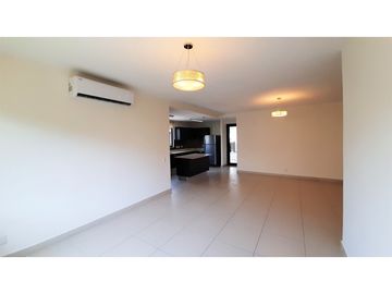 En Venta Apartamento de 3 recámaras en River Valley, Panamá Pacífico