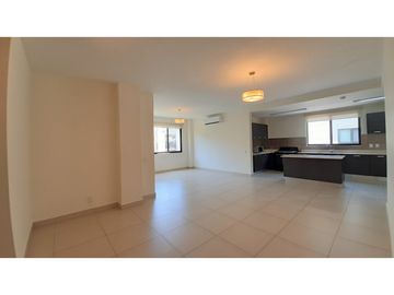 En Venta Apartamento de 3 recámaras en River Valley, Panamá Pacífico