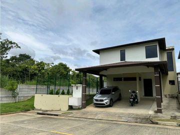 VENDO ESPECTACULAR CASA PH RIVERVIEW