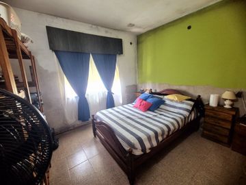 VENTA CASA 4 AMBIENTES HURLINGHAM PATIO