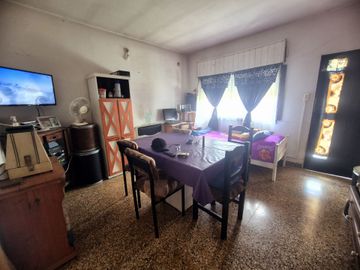 VENTA CASA 4 AMBIENTES HURLINGHAM PATIO