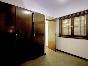 VENTA PROPIEDAD EN BLOCK 2 PH MAS LOCALES EN PB