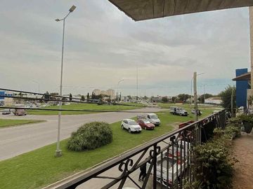 VENTA PROPIEDAD EN BLOCK 2 PH MAS LOCALES EN PB