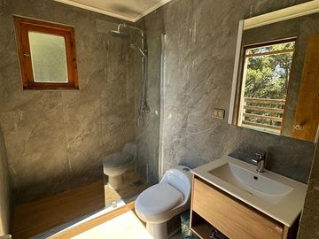 Casa en Venta en (MVR) Casa con vista al mar en Cerro Lugano, Pichilemu