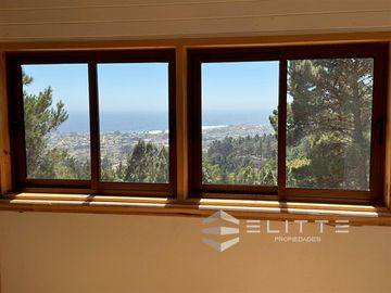 Casa en Venta en (MVR) Casa con vista al mar en Cerro Lugano, Pichilemu