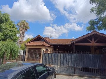CASA EN VENTA  5 AMB- APTA CREDITO