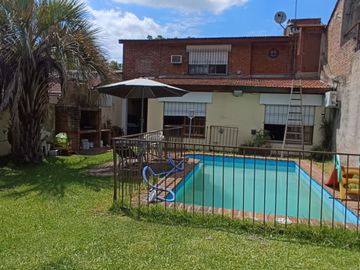 CASA EN VENTA  5 AMB- APTA CREDITO